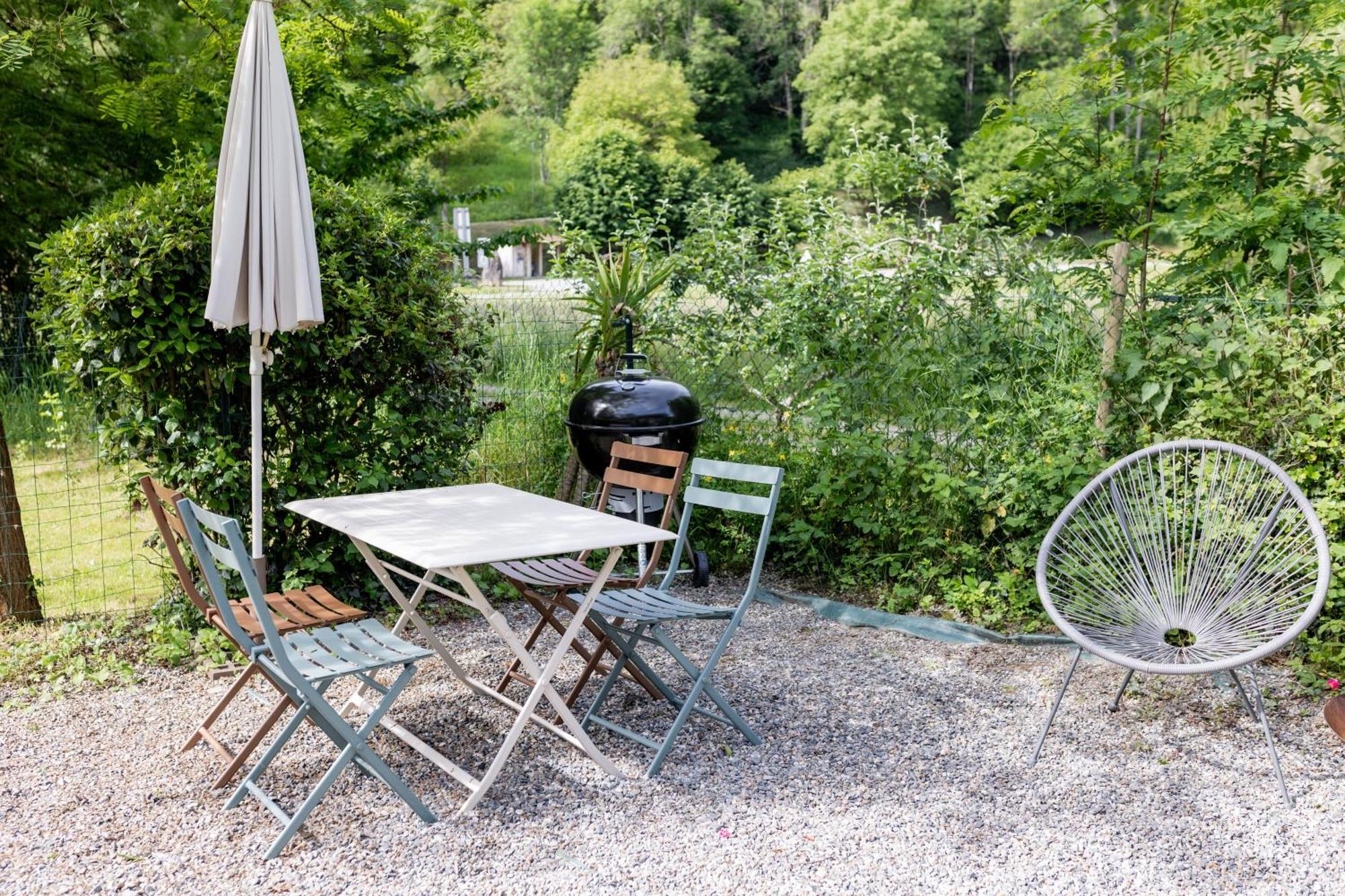 Gites Libellule At Auberge De L'Arac, Bar, Restaurant Aleu Exteriör bild