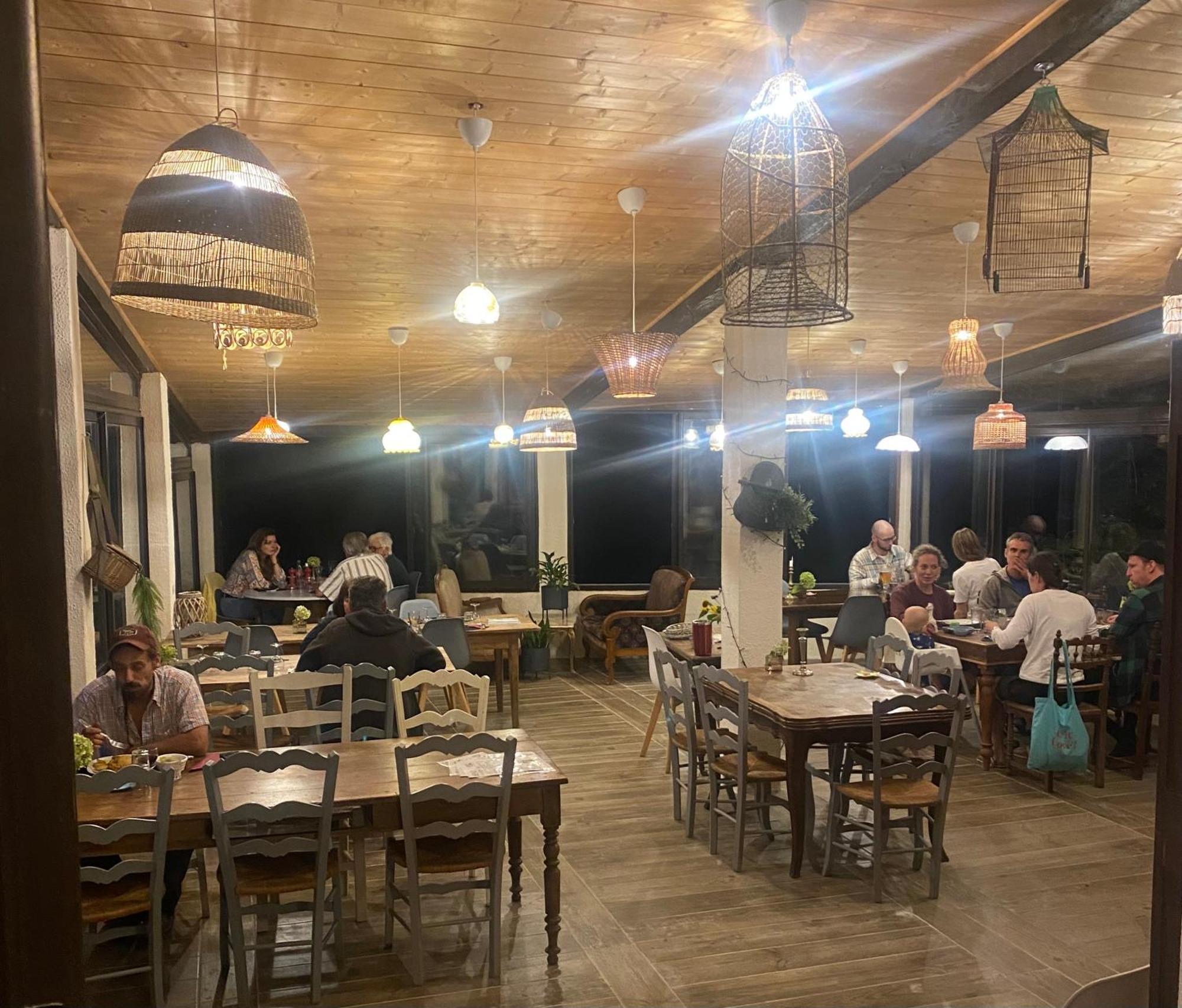 Gites Libellule At Auberge De L'Arac, Bar, Restaurant Aleu Exteriör bild