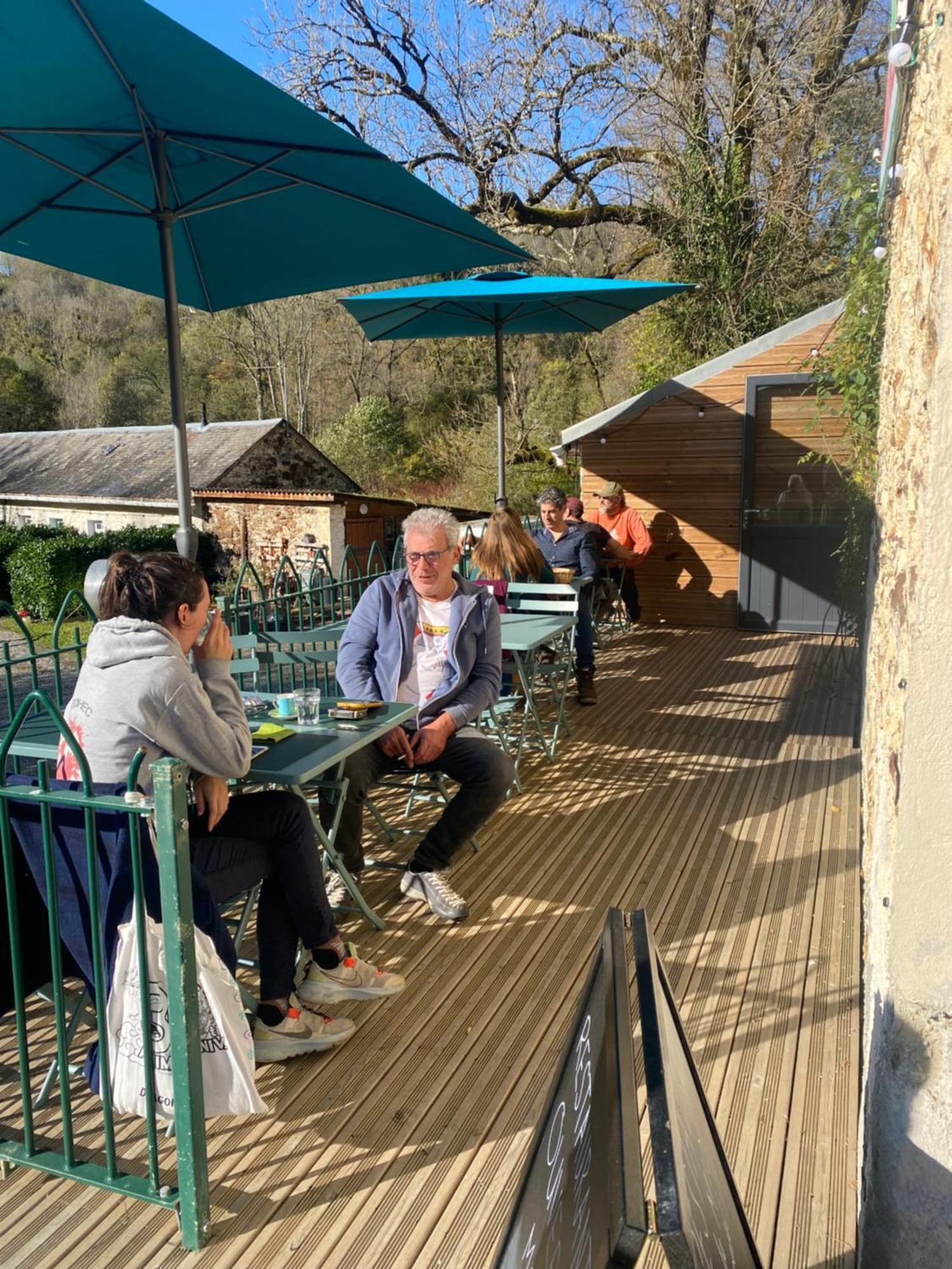 Gites Libellule At Auberge De L'Arac, Bar, Restaurant Aleu Exteriör bild